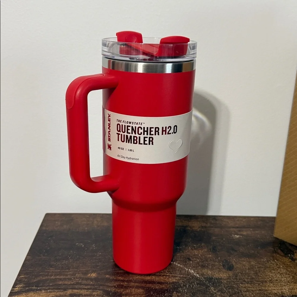 STANLEY Quencher H2.0 LIMITED RED Tumbler 40 oz Flowstate NEW - Picture 9 of 9